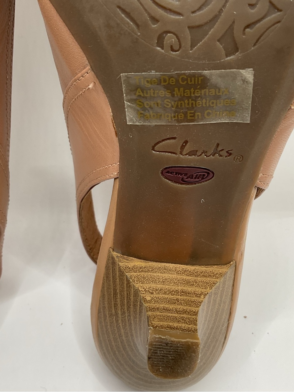 Clarks Slingback Pointed-Toe kitten Heel Pumps - Picture 13 of 16